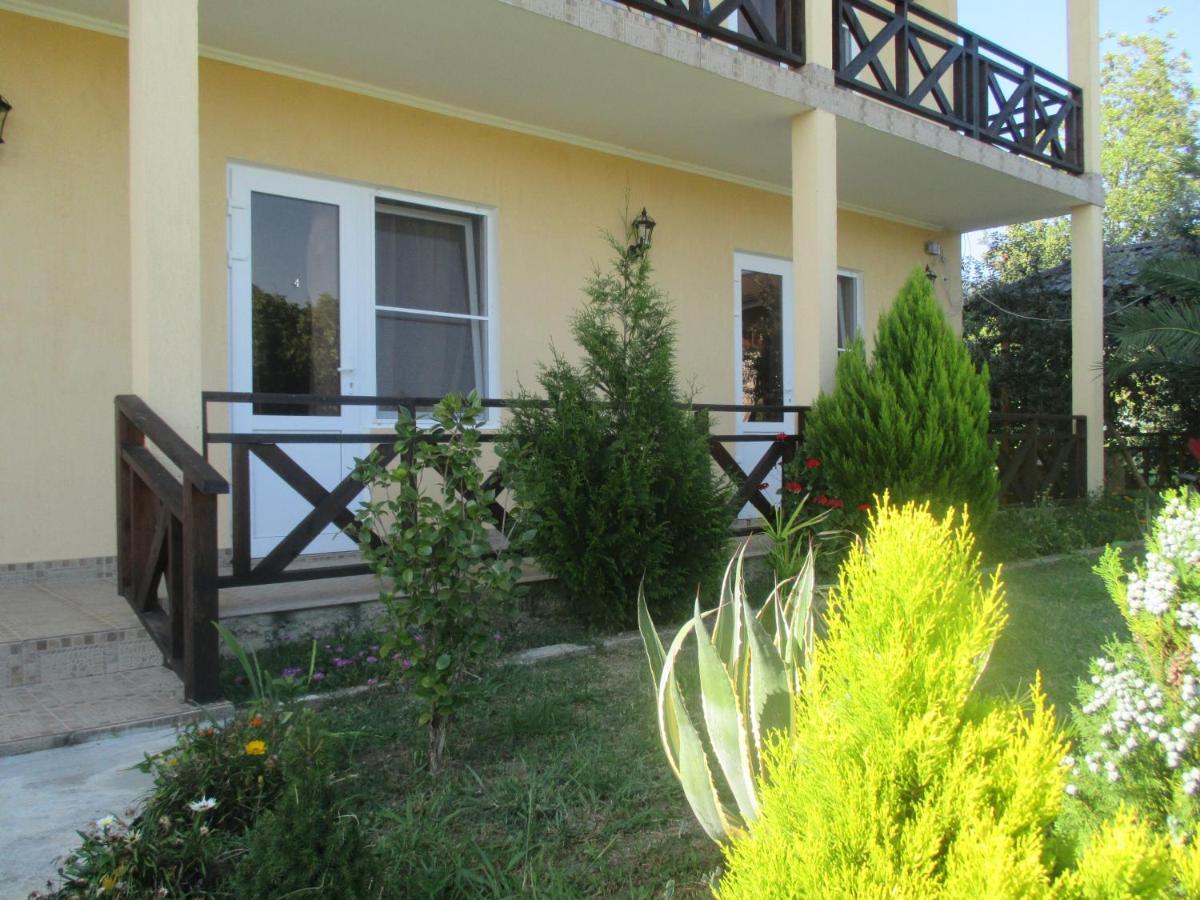 Guest House У Дедушки Самвела #N/A Exteriör bild